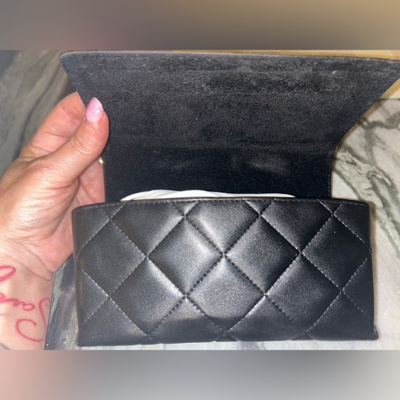 Chanel shield sunglasses 2022 - Picture 8 of 8